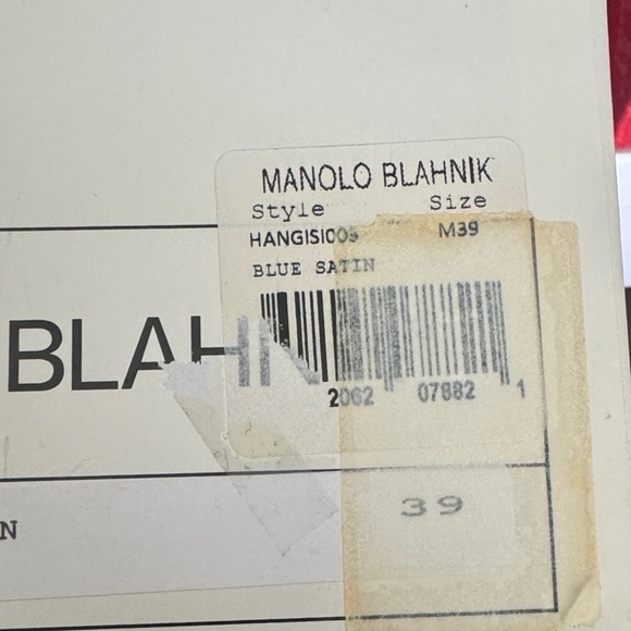 Manolo Blahnik blue satin Hangisi 70 - Picture 2 of 6